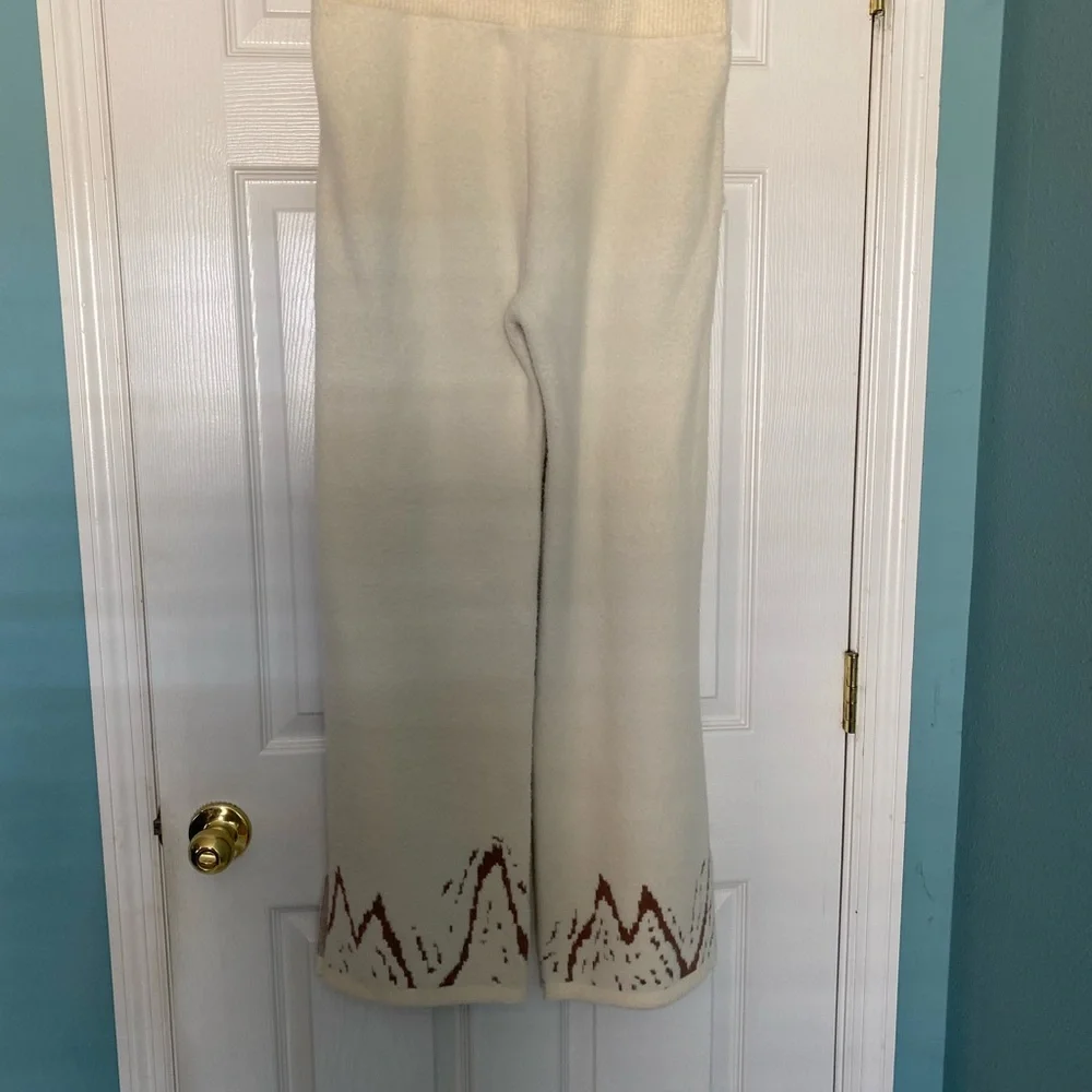 NWT Snuggle Sac Lounge Pants